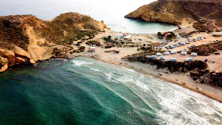 Exclusiva finca rústica en la costa cálida