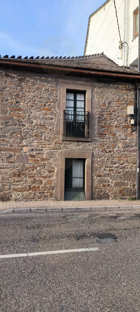 LATERAL