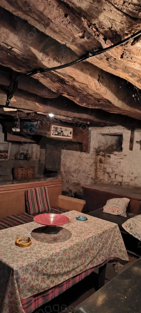 SALA